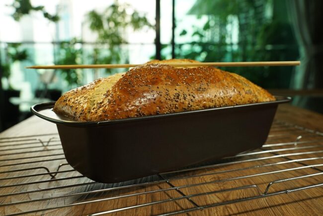 poppy-seed-banana-bread-6490850_1280